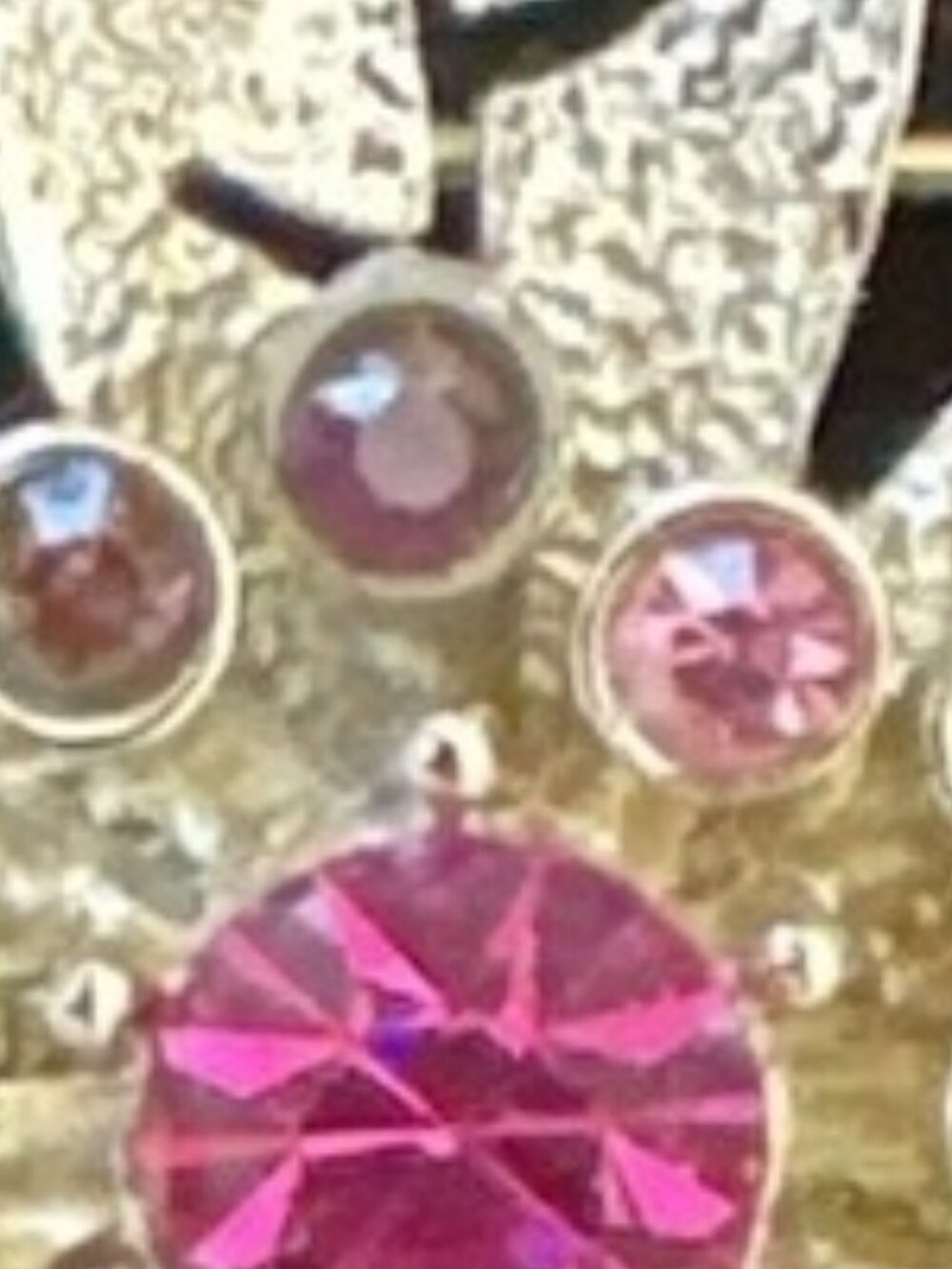 Vtg Sarah Coventry Flower Pin Brooch Silver Tone Textured Pink Rhinestones EUC‎
